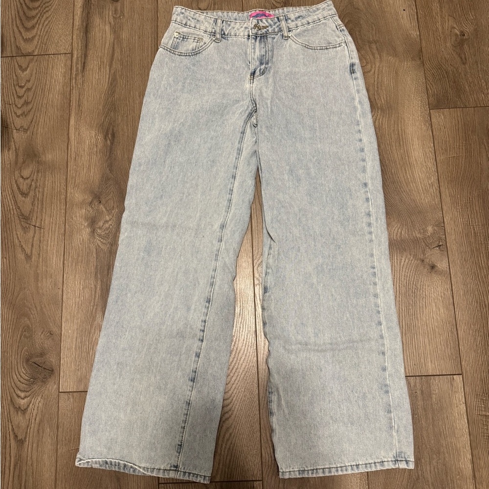Edikted Women's Light Blue Flare Jeans With Bows on Back Pockets